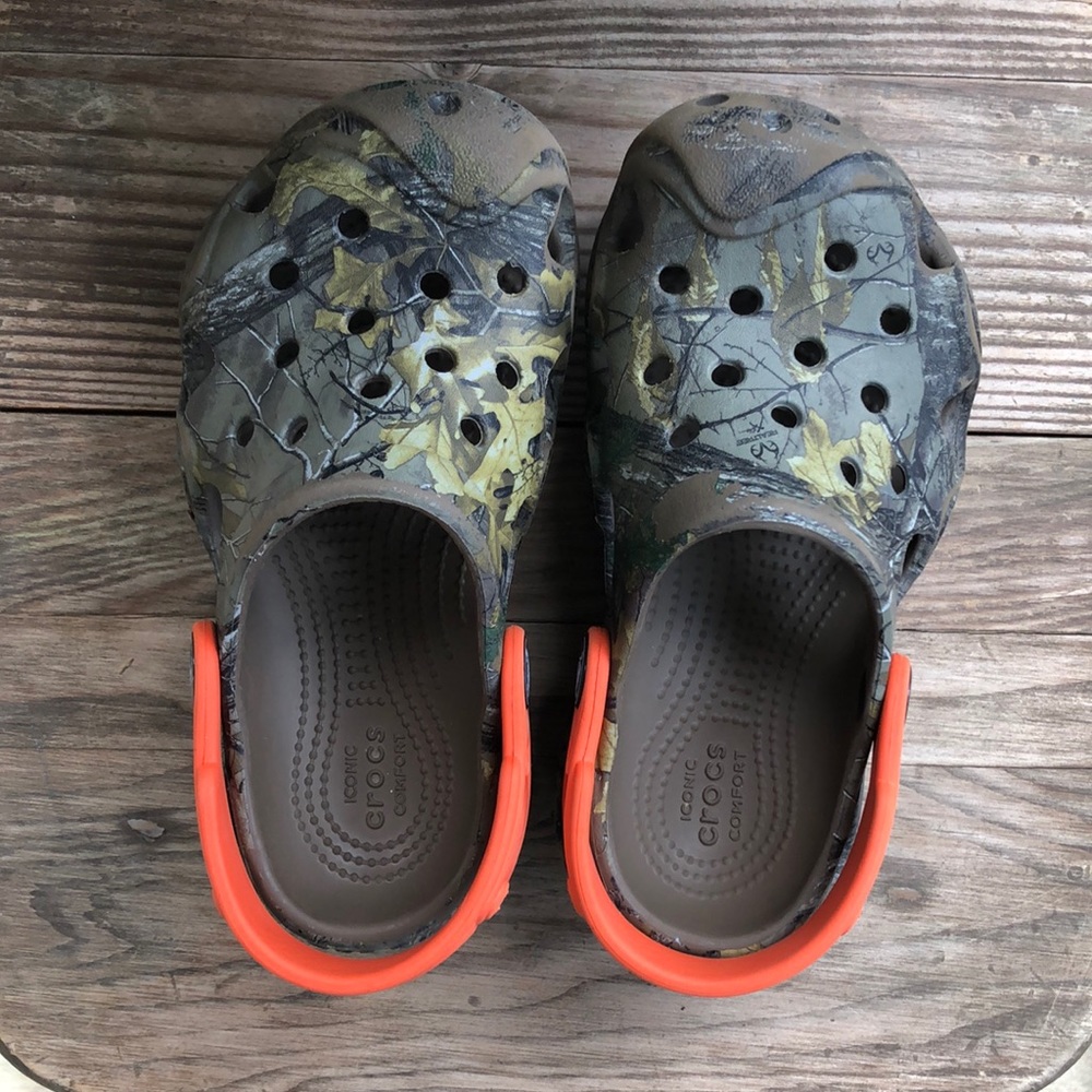 Boys crocs
